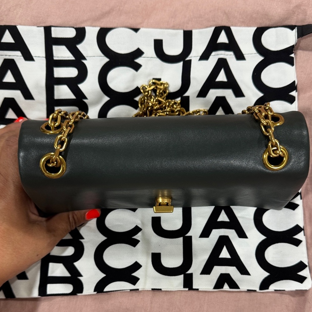 New Marc Jacob’s The Dual Chain Wallet - Picture 11 of 12